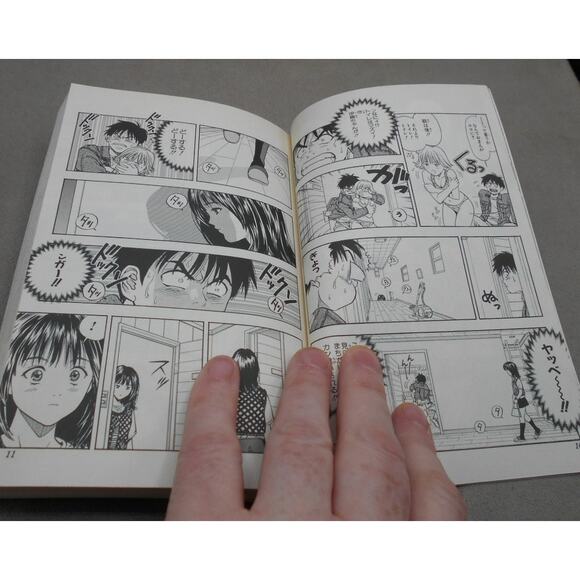 I"s Vol 2 Japanese Manga Masakazu Katsura 1997 Jump Comics - Picture 6 of 7